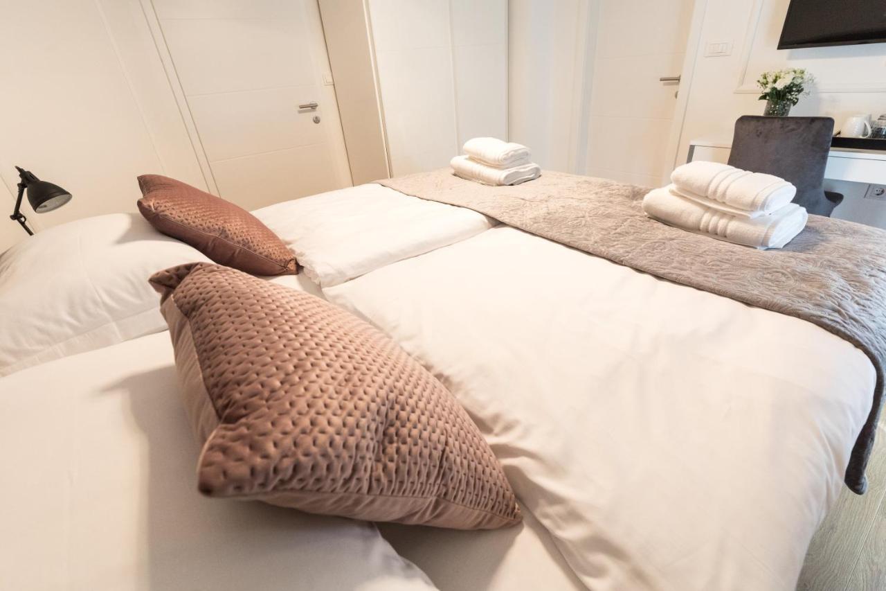 זאדאר Luxury Rooms With Balcony מראה חיצוני תמונה