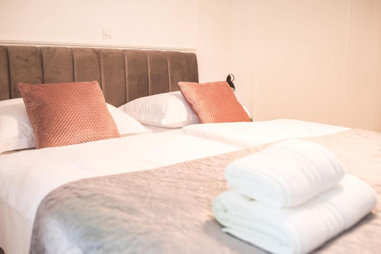 זאדאר Luxury Rooms With Balcony מראה חיצוני תמונה