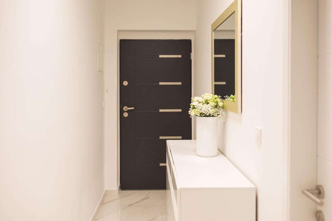 זאדאר Luxury Rooms With Balcony מראה חיצוני תמונה