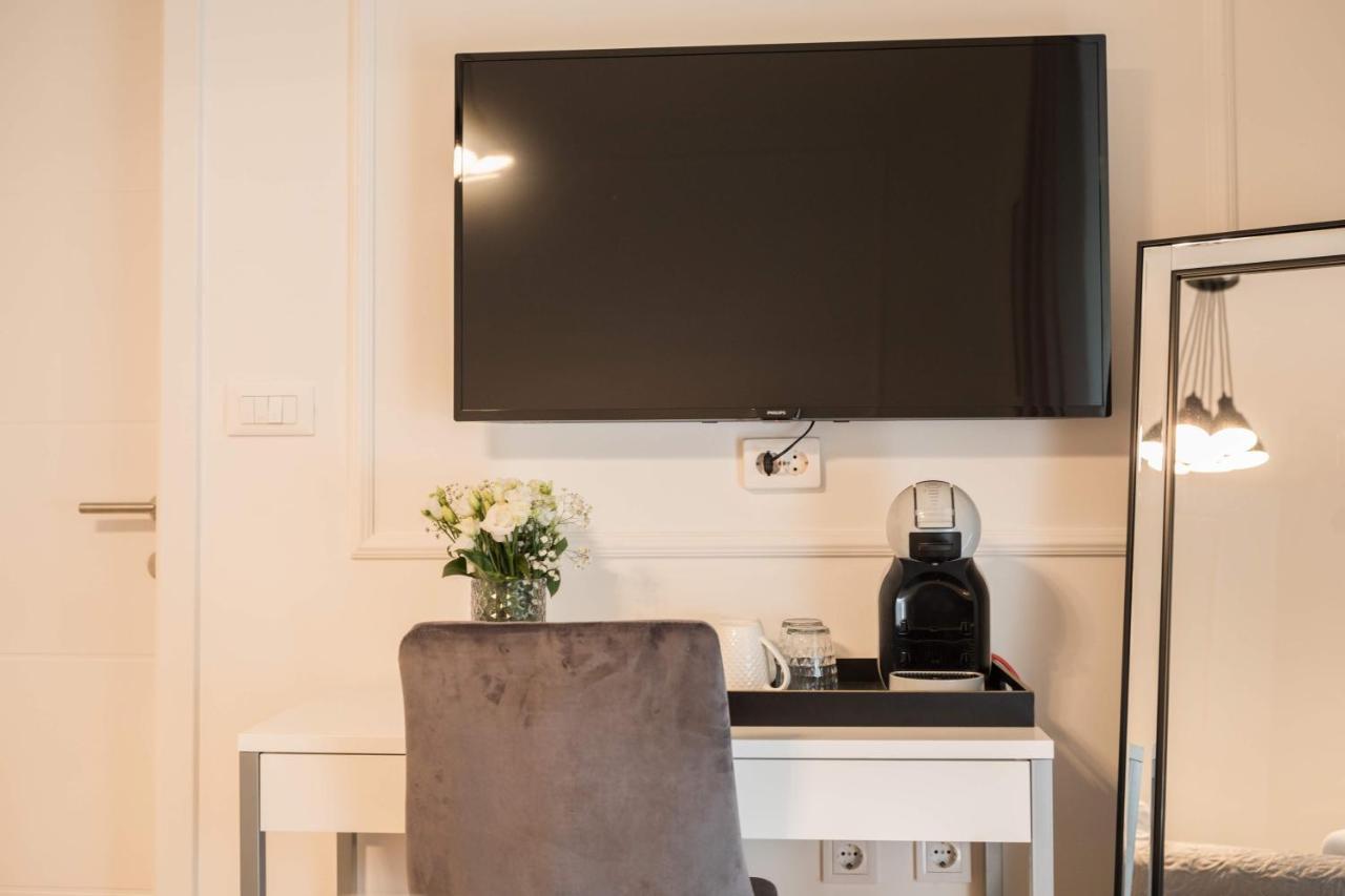 זאדאר Luxury Rooms With Balcony מראה חיצוני תמונה