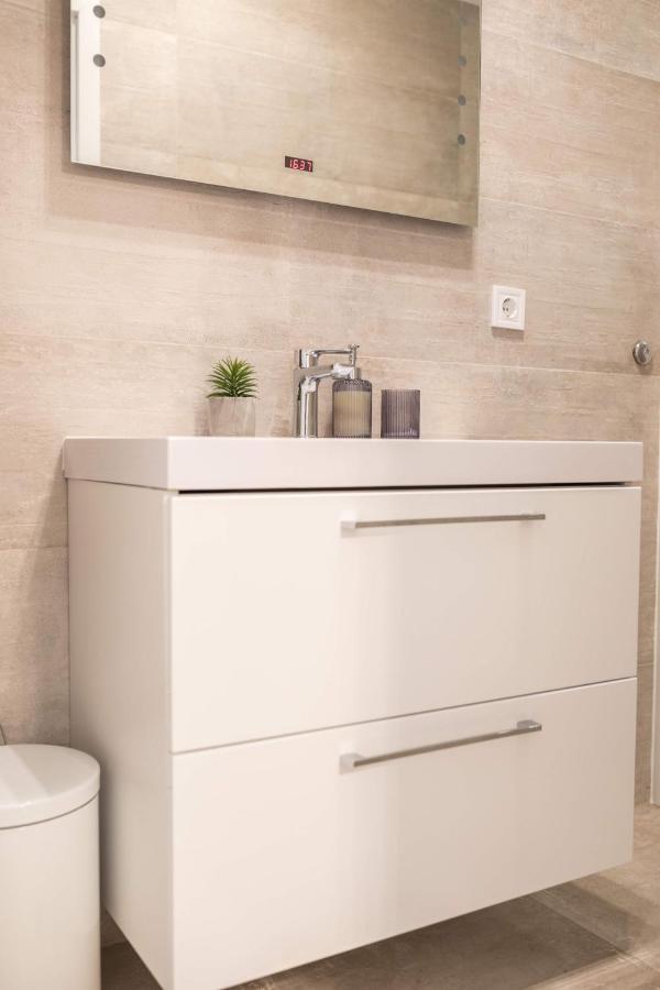 זאדאר Luxury Rooms With Balcony מראה חיצוני תמונה